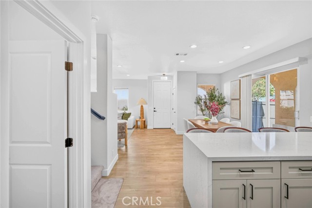 1324 Estel photo 16