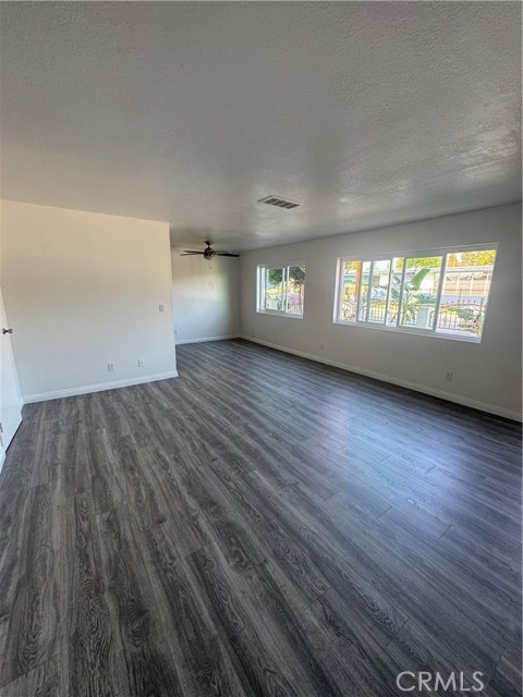 6831 Toler Avenue, Bell Gardens CA: https://media.crmls.org/medias/30cdbec9-9f48-4b56-bf6f-f6106ab3e930.jpg