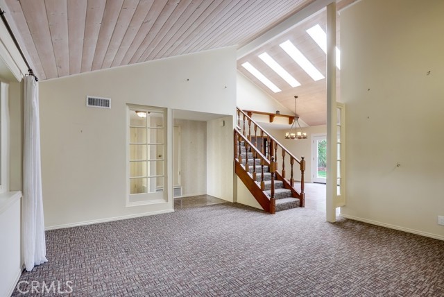 2144 Iris Place, Costa Mesa CA: https://media.crmls.org/medias/30ce01ed-dad6-4cdb-b3b0-94922f6fa029.jpg