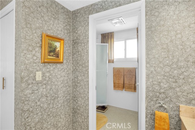 18132 James Road, Villa Park CA: https://media.crmls.org/medias/30ce3392-0b87-497e-b8a8-c9254af7aee1.jpg