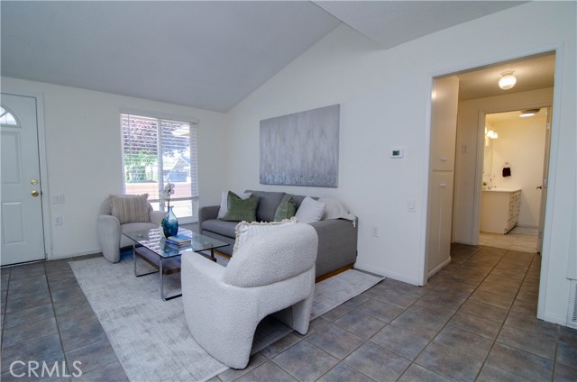 19152 Avenue Of The Oaks, Newhall CA: https://media.crmls.org/medias/30ced750-96d1-463c-9b8d-dbeb2101f8cb.jpg