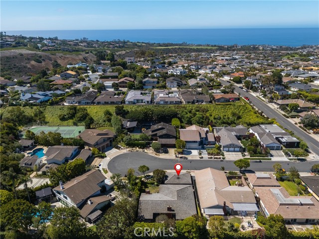 Detail Gallery Image 1 of 35 For 3620 Catamaran Dr, Corona Del Mar,  CA 92625 - 4 Beds | 2/1 Baths