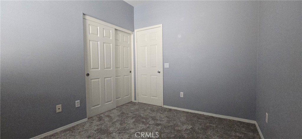 https://media.crmls.org/medias/30cf956d-757b-44d1-b774-92a38c578bac.jpg?preset=X-Large