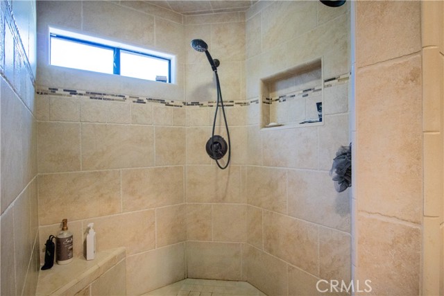 Detail Gallery Image 17 of 41 For 28846 Highway 190, Porterville,  CA 93257 - 3 Beds | 2/1 Baths