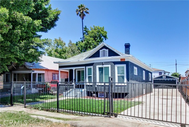 Image 2 for 667 E 37Th St, Los Angeles, CA 90011