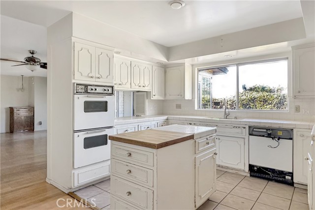 Detail Gallery Image 9 of 36 For 25010 Lawton Ave, Loma Linda,  CA 92354 - 3 Beds | 3/1 Baths