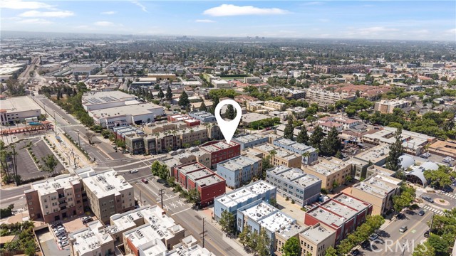 919 E Santa Ana Boulevard, Santa Ana CA: https://media.crmls.org/medias/30d137eb-77e8-482d-9c8e-f49b87f90010.jpg