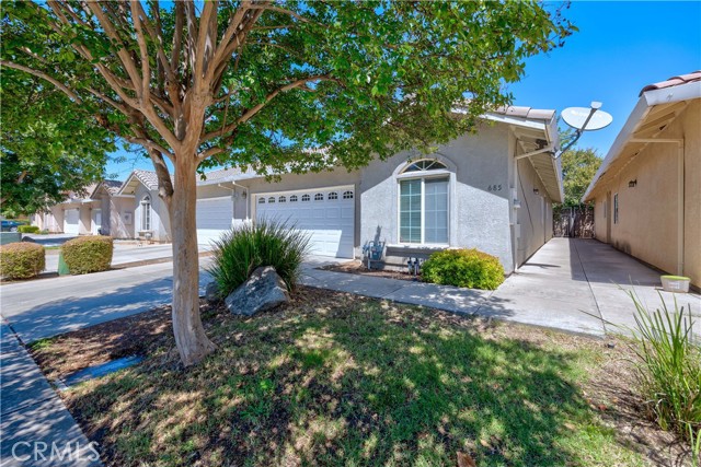 Detail Gallery Image 1 of 1 For 685 Gateway Dr, Merced,  CA 95340 - 3 Beds | 2 Baths