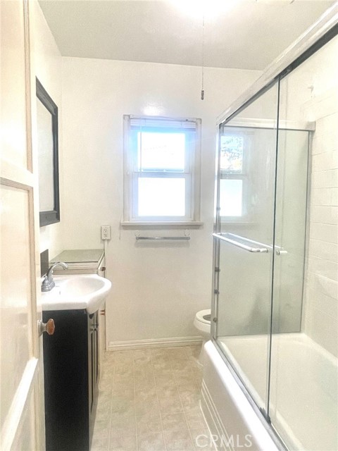 3224 Cerritos Avenue, Signal Hill CA: https://media.crmls.org/medias/30d1cdab-74f0-4bb0-8da1-5de1effc7108.jpg