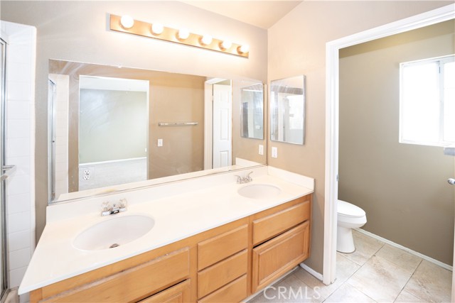 Detail Gallery Image 21 of 39 For 323 Camden Ct, Corona,  CA 92879 - 3 Beds | 2/1 Baths