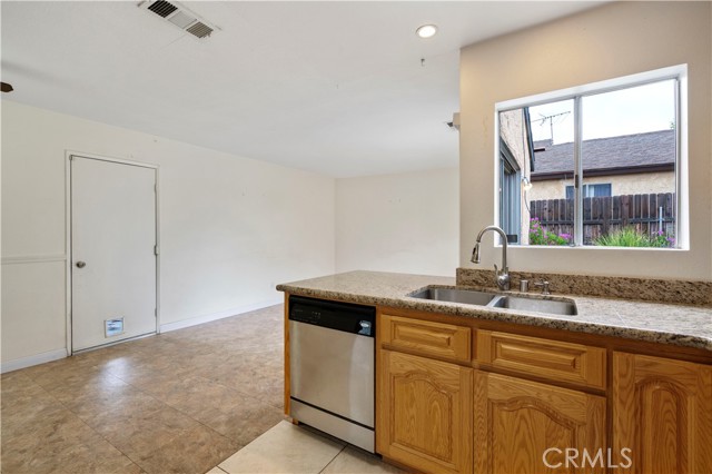 Detail Gallery Image 14 of 33 For 7517 W Sunstone Ave, Rancho Cucamonga,  CA 91730 - 3 Beds | 2 Baths