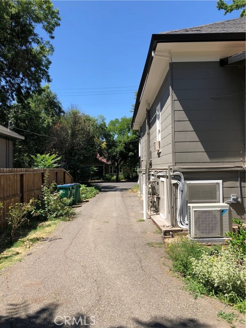 1029 Salem Street, Chico CA: https://media.crmls.org/medias/30d2c8b9-0d58-4cc2-9cd1-fefa6268e715.jpg