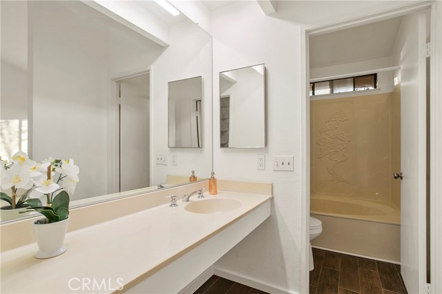 Detail Gallery Image 14 of 25 For 6000 E Ladera Ln, Anaheim Hills,  CA 92807 - 2 Beds | 2/1 Baths