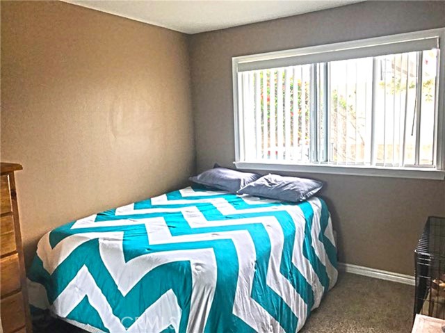 Detail Gallery Image 8 of 15 For 20011 Shorewood, Huntington Beach,  CA 92646 - 4 Beds | 2 Baths