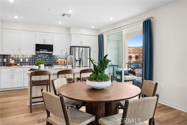 Detail Gallery Image 13 of 14 For 729 E. Route 66, Glendora,  CA 91740 - 2 Beds | 2/1 Baths