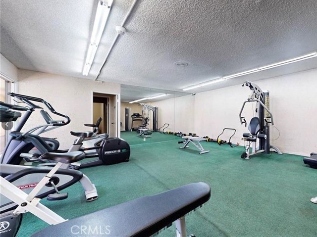 Detail Gallery Image 6 of 6 For 5460 White Oak #G101,  Encino,  CA 91316 - 2 Beds | 2 Baths