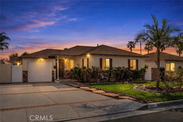 Front Image Thumbnail for CRDW26057488