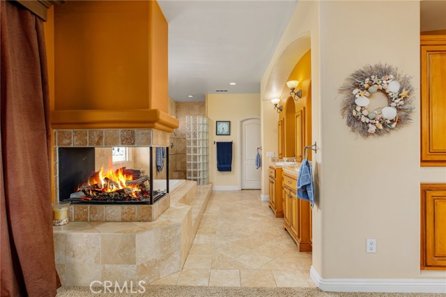 Detail Gallery Image 32 of 69 For 22088 Mustang Ct, Canyon Lake,  CA 92587 - 5 Beds | 4 Baths