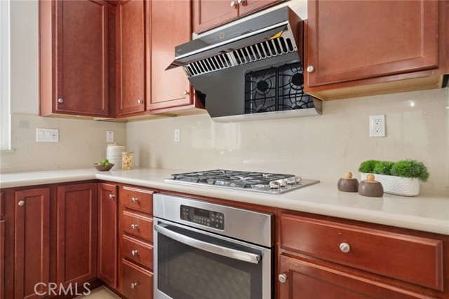 Detail Gallery Image 6 of 75 For 101 Newington, Irvine,  CA 92618 - 4 Beds | 3/1 Baths