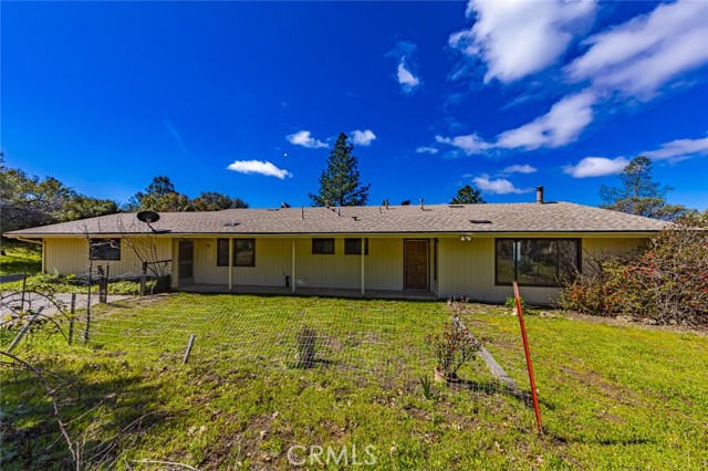 Detail Gallery Image 3 of 42 For 33122 Road 233, North Fork,  CA 93643 - 3 Beds | 2 Baths