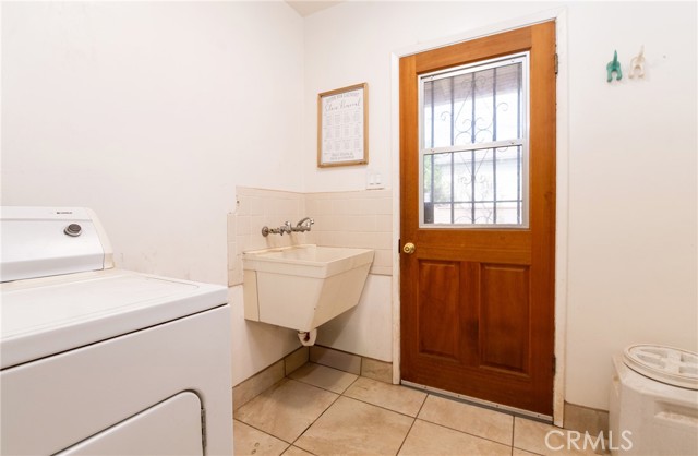 Detail Gallery Image 13 of 25 For 2204 W Victoria, Montebello,  CA 90640 - 3 Beds | 2 Baths