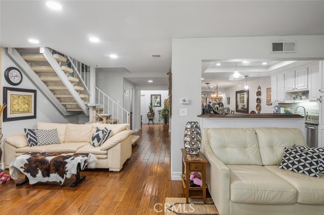21778 Tahoe Lane, Lake Forest CA: https://media.crmls.org/medias/30d978ea-b8cd-40f3-93bb-994128478901.jpg