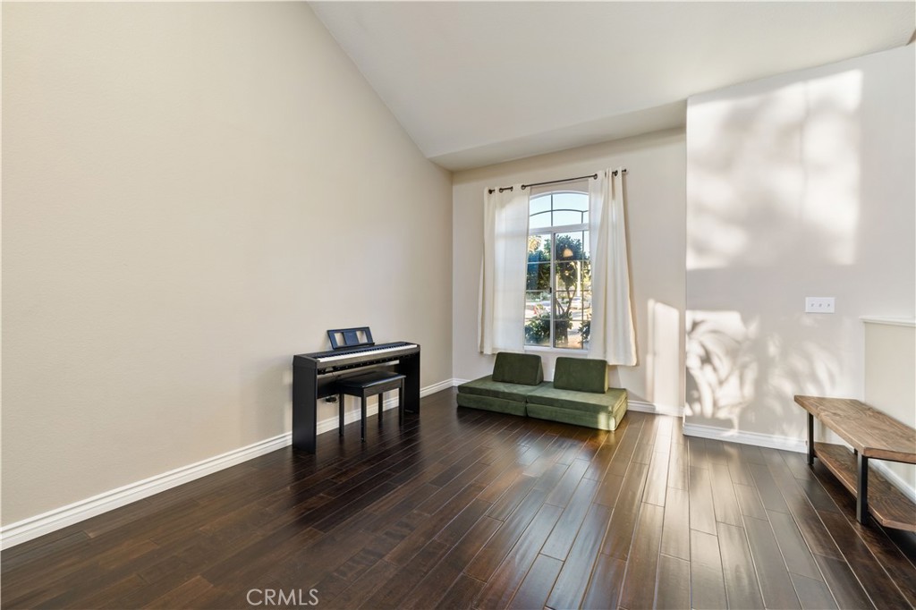 MLS #SR25253956 image #11