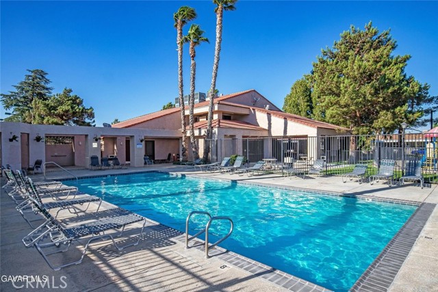 Detail Gallery Image 22 of 30 For 40701 Rancho Vista Bld #142,  Palmdale,  CA 93551 - 3 Beds | 2/1 Baths