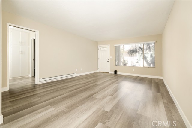 Image 14 of 38 For 4110 Hathaway Ave