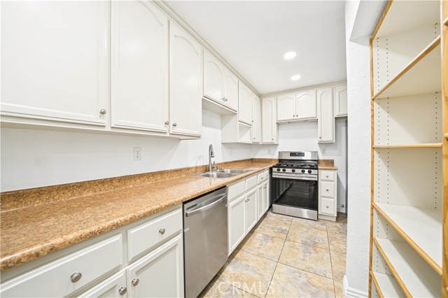 420 Golden Springs Drive photo 10