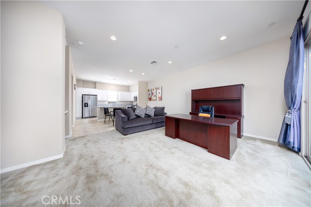 Detail Gallery Image 4 of 26 For 718 Central Ave, Upland,  CA 91786 - 3 Beds | 3/1 Baths