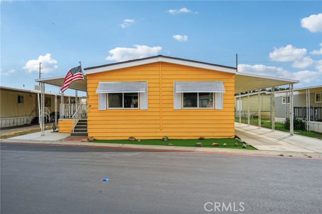 2930 W Rialto ave, Rialto CA: https://media.crmls.org/medias/30dd6007-aac4-4136-86c2-7c083e83ef81.jpg