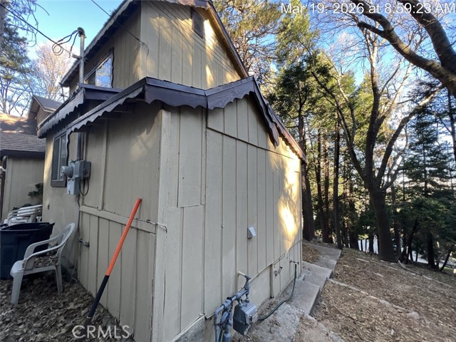 Detail Gallery Image 4 of 10 For 24988 Crest Forest, Crestline,  CA 92325 - 2 Beds | 1 Baths