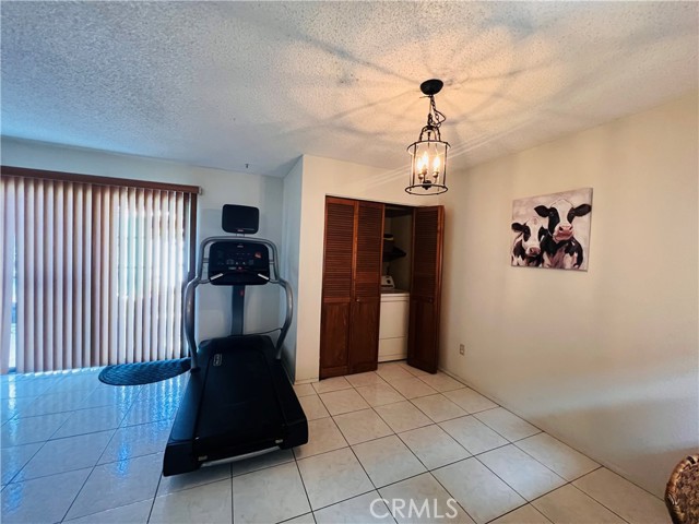 Detail Gallery Image 15 of 39 For 2019 E Piru St, Compton,  CA 90222 - 3 Beds | 1/1 Baths
