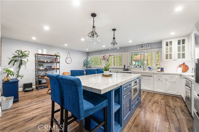 Detail Gallery Image 13 of 52 For 18146 Oxnard #48,  Tarzana,  CA 91356 - 3 Beds | 2/1 Baths