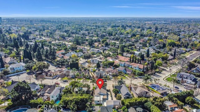 2327 Bonnie Brae, Santa Ana CA: https://media.crmls.org/medias/30df3255-bcdb-4526-be6c-0d81dfbce425.jpg