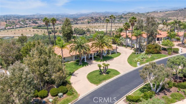 31396 Lake Vista Circle, Bonsall CA: https://media.crmls.org/medias/30df7c24-cb36-4543-8381-7a393dce2590.jpg