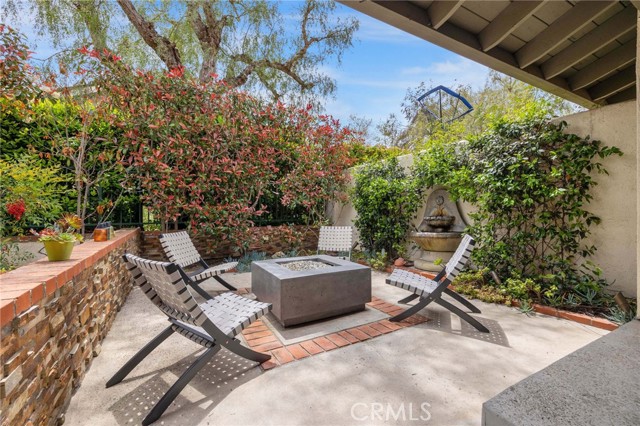 Detail Gallery Image 7 of 44 For 21421 Aliso Ct, Lake Forest,  CA 92630 - 4 Beds | 2/1 Baths