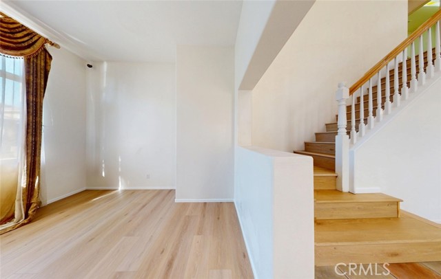 Detail Gallery Image 15 of 40 For 19 Sorbonne, Westminster,  CA 92683 - 5 Beds | 3 Baths