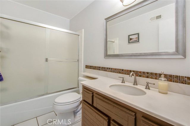 Detail Gallery Image 15 of 25 For 25216 Tanoak Ln, Lake Forest,  CA 92630 - 2 Beds | 2 Baths