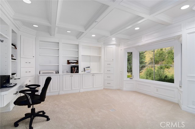 Detail Gallery Image 24 of 45 For 28600 Wagon Rd, Agoura Hills,  CA 91301 - 7 Beds | 7 Baths