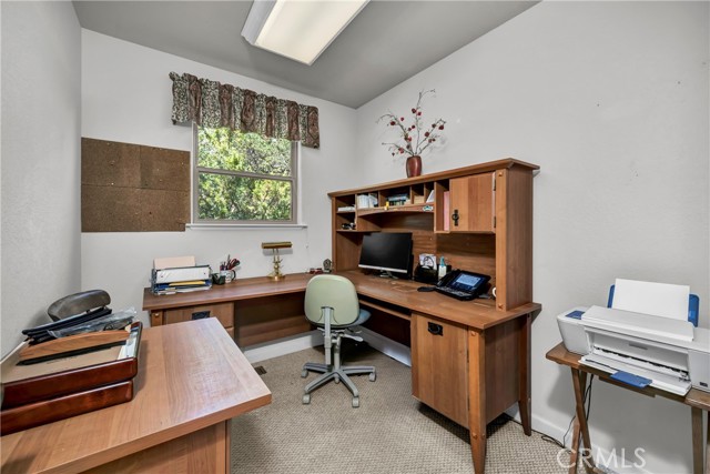 Detail Gallery Image 14 of 31 For 17120 Knollview Dr, Hidden Valley Lake,  CA 95467 - 3 Beds | 2 Baths