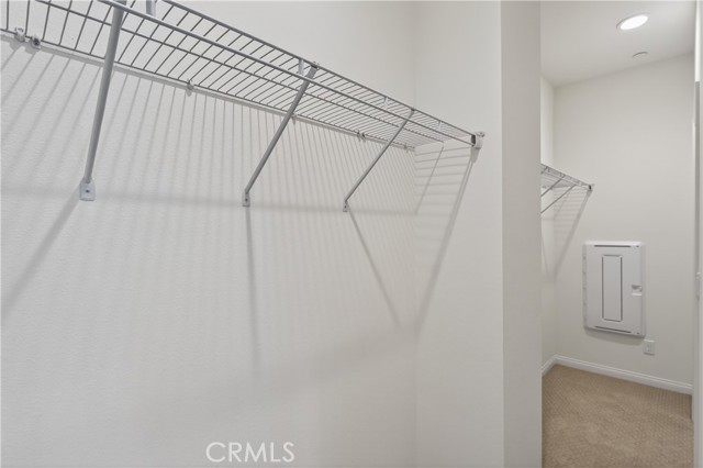 Detail Gallery Image 22 of 39 For 1093 N Harbor Bld, Anaheim,  CA 92801 - 3 Beds | 3 Baths