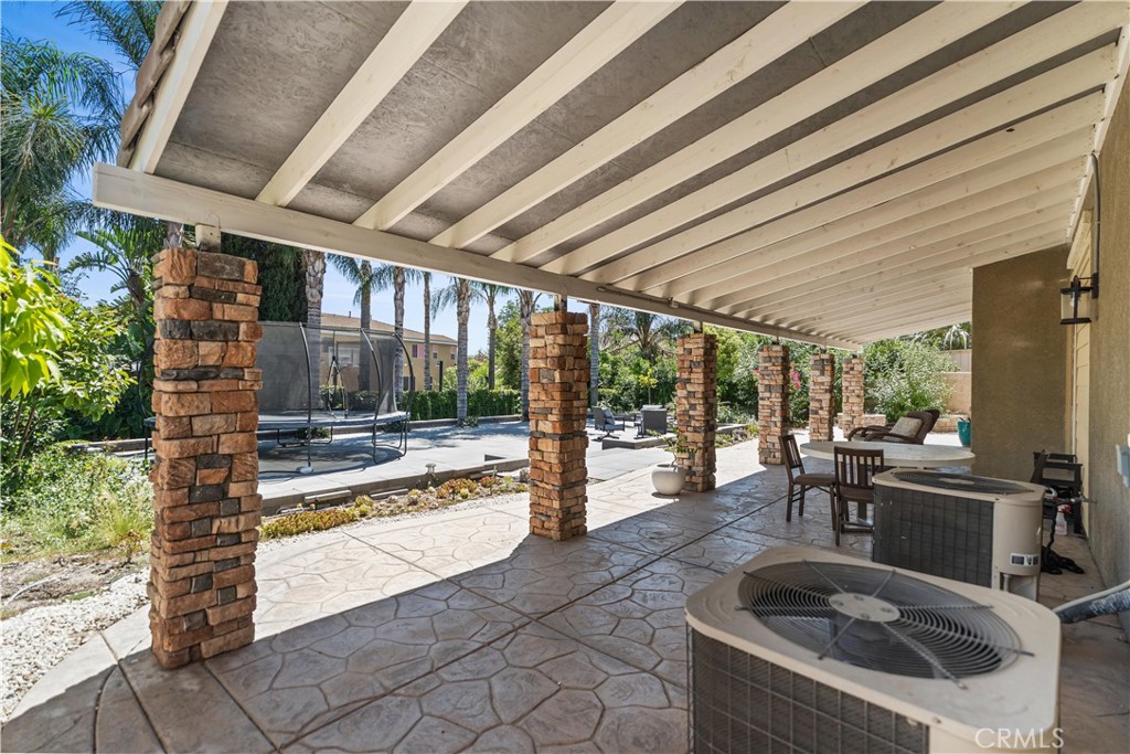 MLS #WS25169872 img 34