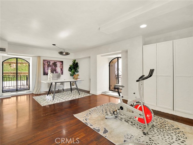 Detail Gallery Image 44 of 60 For 4862 Galendo St, Woodland Hills,  CA 91364 - 6 Beds | 6 Baths