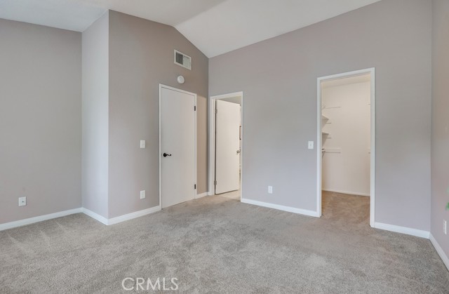 253 Gallery Way, Tustin CA: https://media.crmls.org/medias/30e38375-947e-498f-867d-5c77981cd09b.jpg