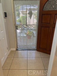 Detail Gallery Image 5 of 23 For 9917 Van Ruiten, Bellflower,  CA 90706 - 3 Beds | 2 Baths