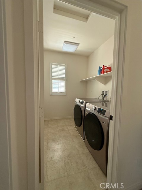 651 E Valencia Street, Anaheim CA: https://media.crmls.org/medias/30e4b165-1116-4df1-bee3-c69ba2af8ff1.jpg