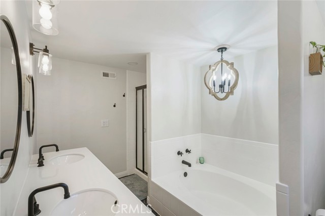 Detail Gallery Image 19 of 46 For 1327 Morning Glory Pl, Vista,  CA 92084 - 4 Beds | 2/1 Baths