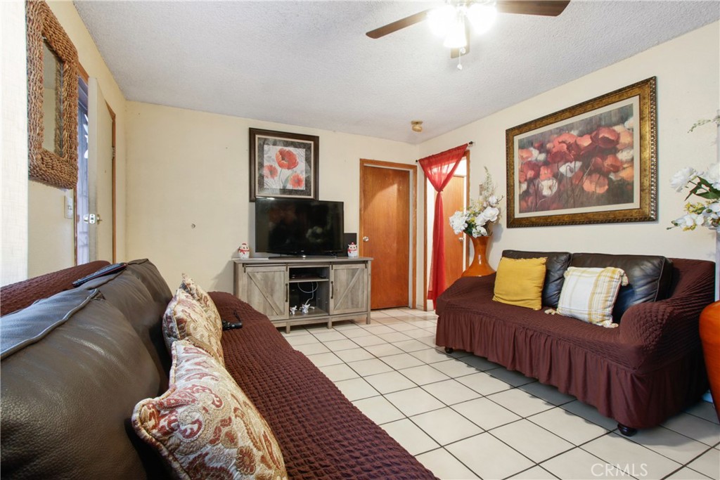 30E5A21C 0Ffc 4C41 8A41 1D81A26B43Aa 2703 Missouri Avenue, South Gate, Ca 90280 &Lt;Span Style='BackgroundColor:transparent;Padding:0Px;'&Gt; &Lt;Small&Gt; &Lt;I&Gt; &Lt;/I&Gt; &Lt;/Small&Gt;&Lt;/Span&Gt;